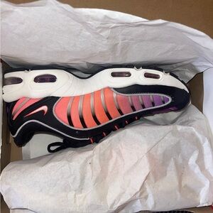 Nike air max Tailwind IV Size 10.5 men’s